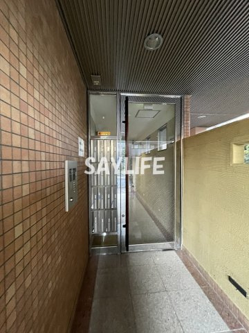 ベルシティ鶴見のエントランス