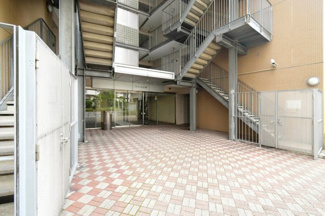 【エントランス】