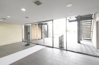 【エントランス】