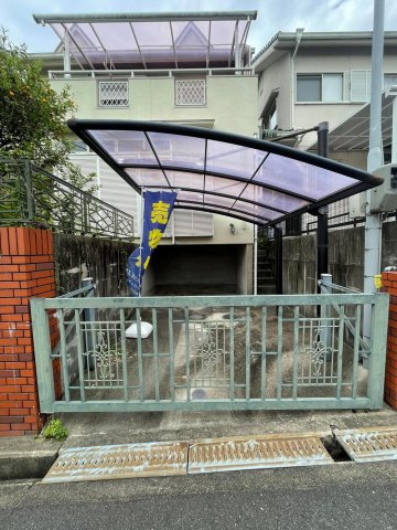 長尾東町2丁目　中古一戸建ての駐車場|■物件内覧・資金計画相談・住宅ローン相談、リフォーム相談、お問合せ受付中■
※当日・翌日のご内覧、ご相談はお電話でのお問合せがスムーズです！