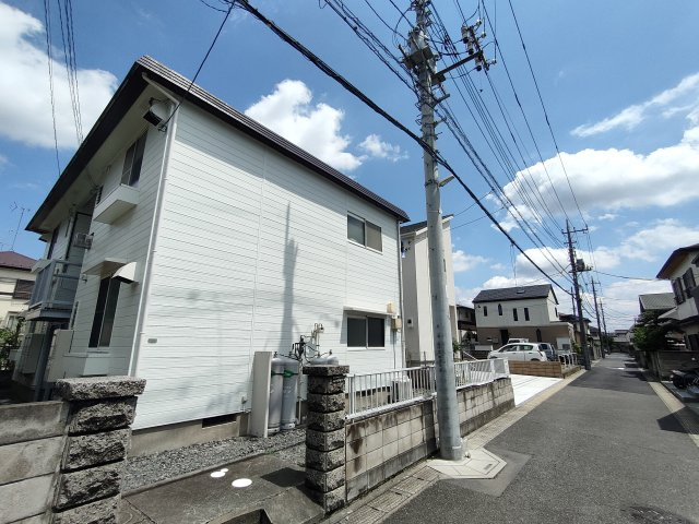 ハイツアルプの外観