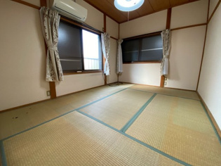 奥田コーポの和室