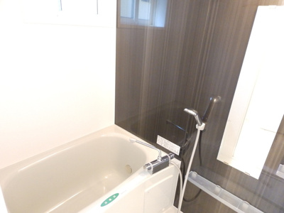 【浴室】 | セントレドゥブランシェU | コンパクトで使いやすいお風呂です