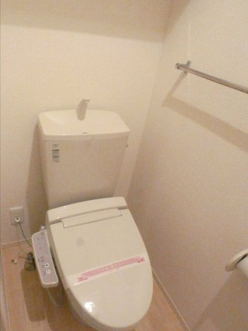 【トイレ】 | セントレドゥマーブルU | 清潔感のあるトイレです
