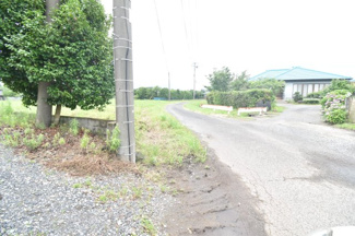 【前面道路含む現地写真】 | 鹿屋市吾平町下名　売地 | 東側