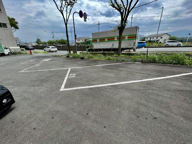 【駐車場】 | グリーンコート川西