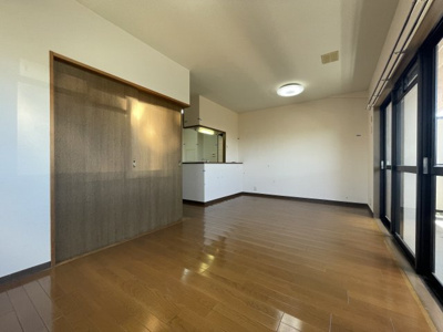 【居間・リビング】 | プラザハイツ二ッ屋A棟