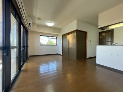 【居間・リビング】 | プラザハイツ二ッ屋A棟