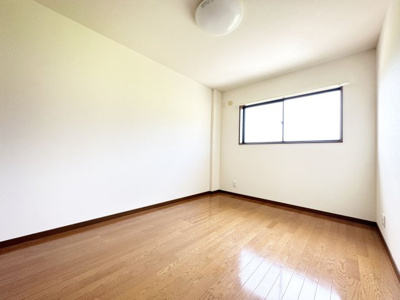 【洋室】 | サンシャイン白馬B | ※同物件、別のお部屋の写真です。