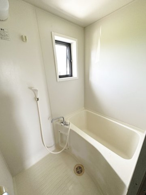 【浴室】 | サンシャイン白馬B | ※同物件、別のお部屋の写真です。