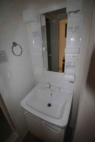 アルヴィータ日吉の洗面所