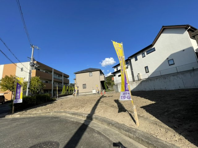 【建築条件付き土地】グラッド・タウン森南一丁目　A号地の前面道路含む現地写真