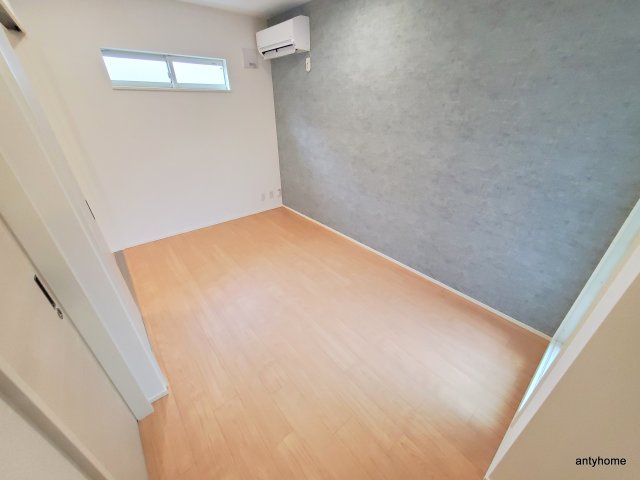 MOVE TSUKAMOTO 仲介手数料無料の寝室