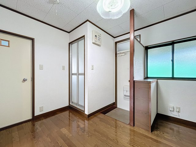 ハイツSEIUNの和室