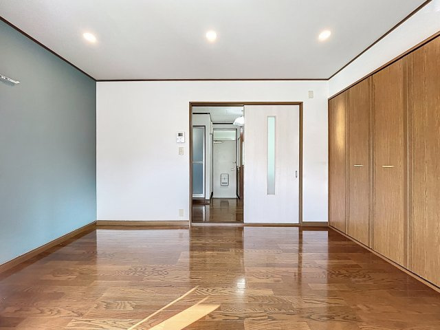 ハイツSEIUNの居間・リビング