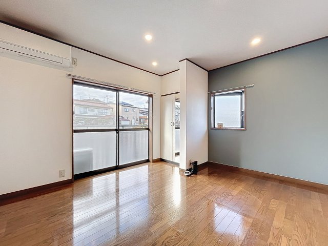 ハイツSEIUNの居間・リビング