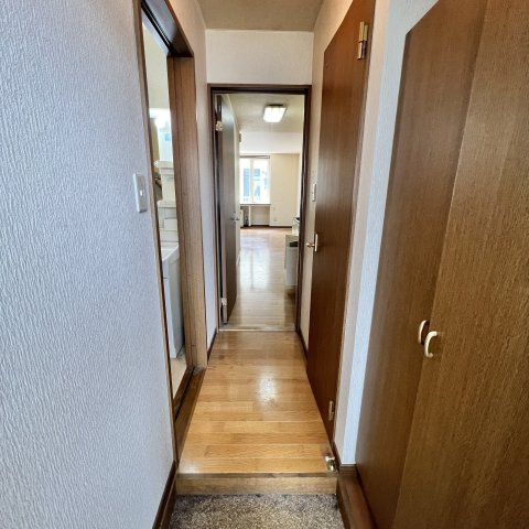 ハイツフレンドの玄関