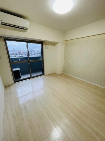 仲介手数料0円！！グランメゾン黒川の居間・リビング