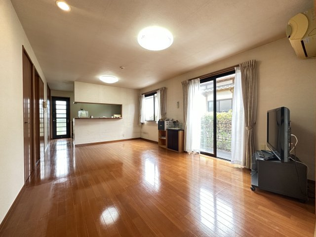 【居間・リビング】 | 三池売家