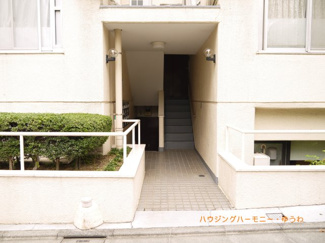 【エントランス】