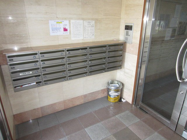 【エントランス】