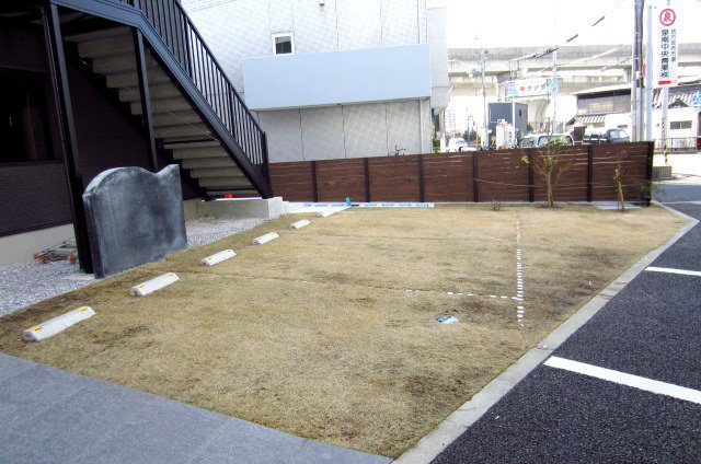 【駐車場】