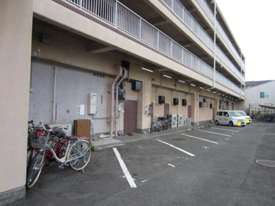【駐車場】 | ロイヤルコーポ忠岡