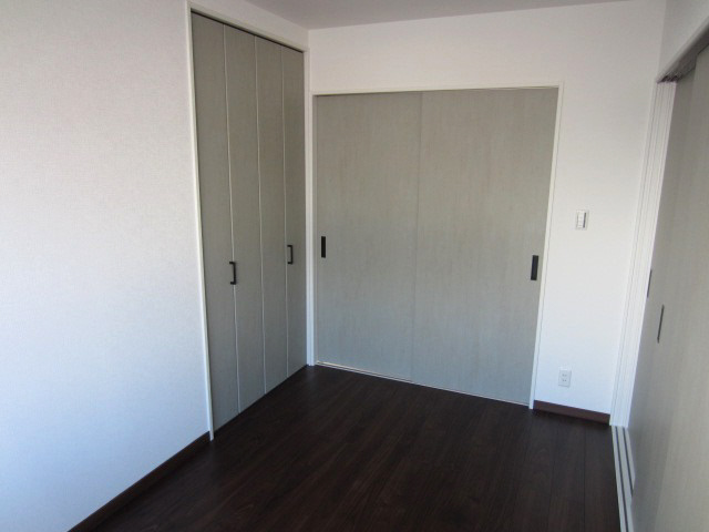 【寝室】