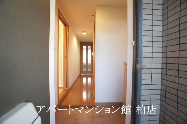 プティネージュの玄関