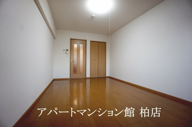 プティネージュの洋室