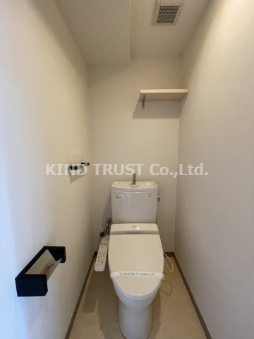 ウィンベル同心1丁目のトイレ|落ち着いた色調のトイレです