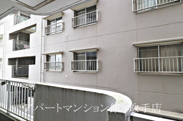 ブルックスとりでのバルコニー
