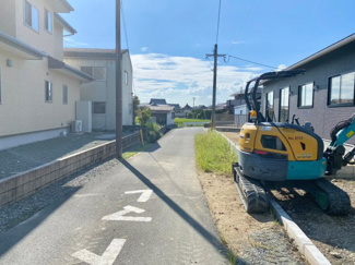 【前面道路含む現地写真】