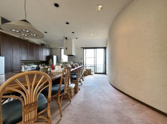 【居間・リビング】 | イトーピア一碧湖畔台別荘地　戸建