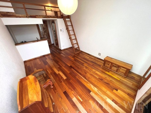 セザンヌ原町 4の洋室