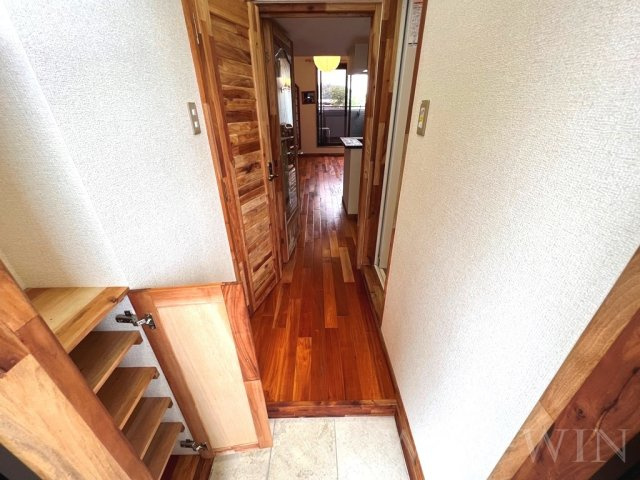 セザンヌ原町 4の玄関