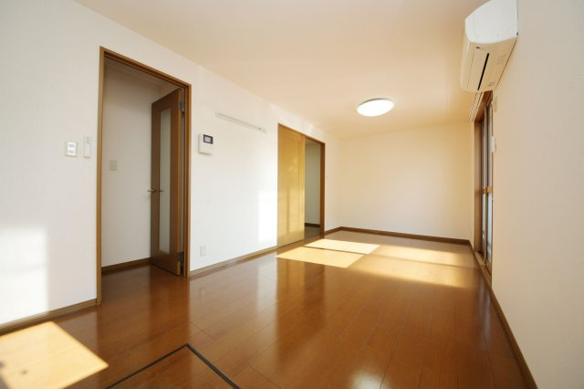 セジュール名和の居間・リビング