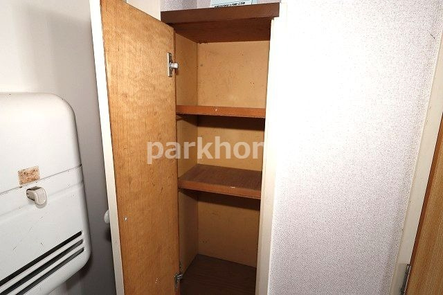 しおやハイツの収納