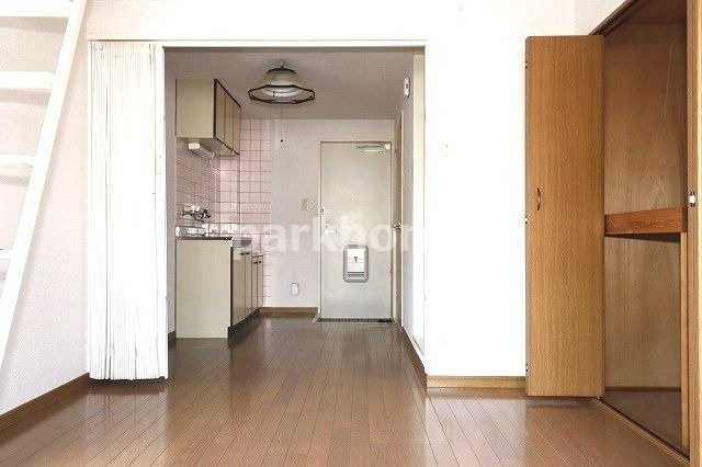 しおやハイツの内装