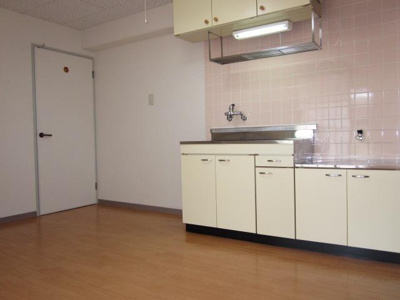 【キッチン】 | サンテラス束本