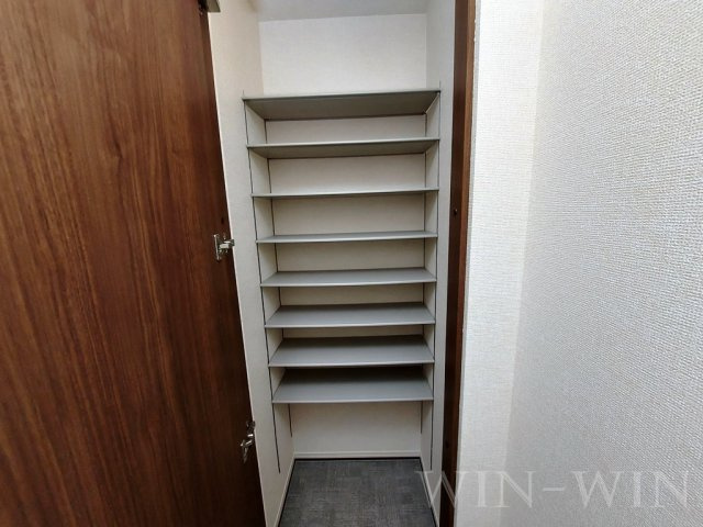 Es tupendoの玄関