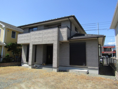 【外観】 | 中古戸建　甲府市幸町 | 外観は落ち着いています