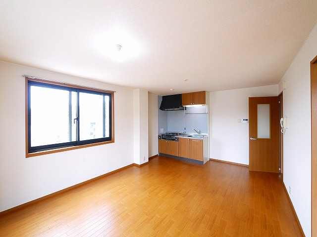 クレスト東生駒の居間・リビング|居間です