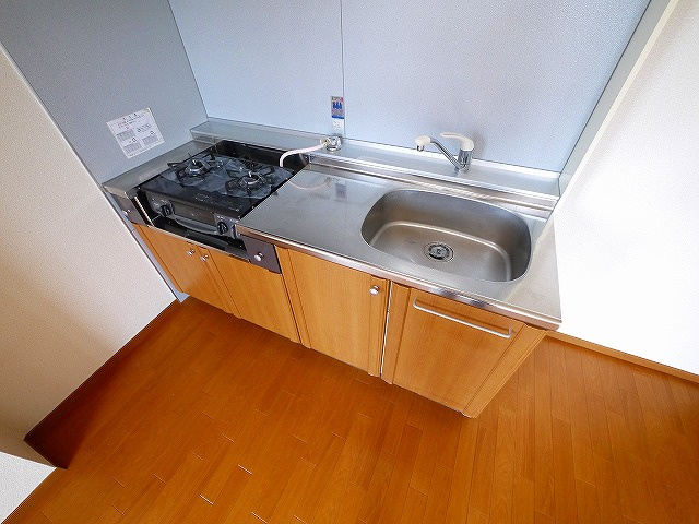 クレスト東生駒のキッチン|お料理しやすいキッチンです