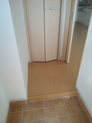 サンライズ錦Ｂの玄関|落ち着いた玄関です