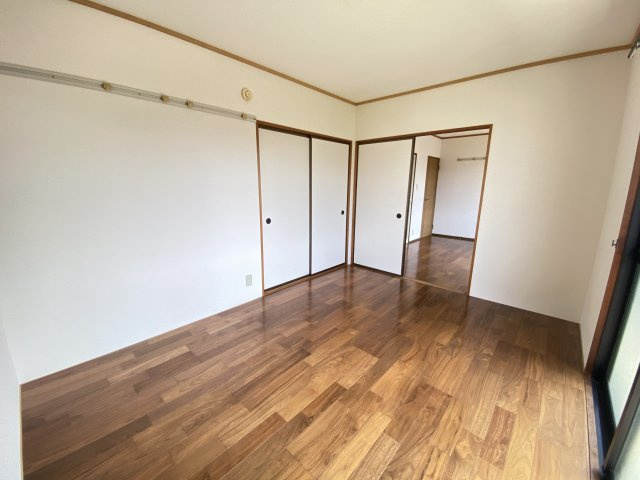 グリーンアーバンの子供部屋|南東側洋室