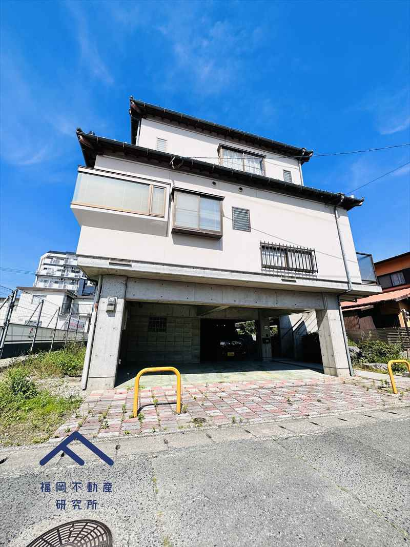 東区和白１丁目　戸建て