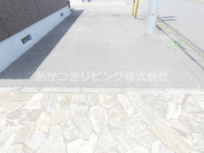 【駐車場】 | （ピュアコートB）