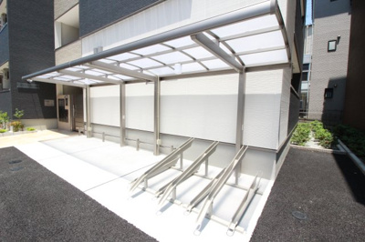 【その他共用部分】 | ベルドミール末広 六番館 | 駐輪場