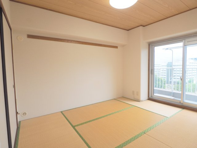 赤羽スカイハイツの和室